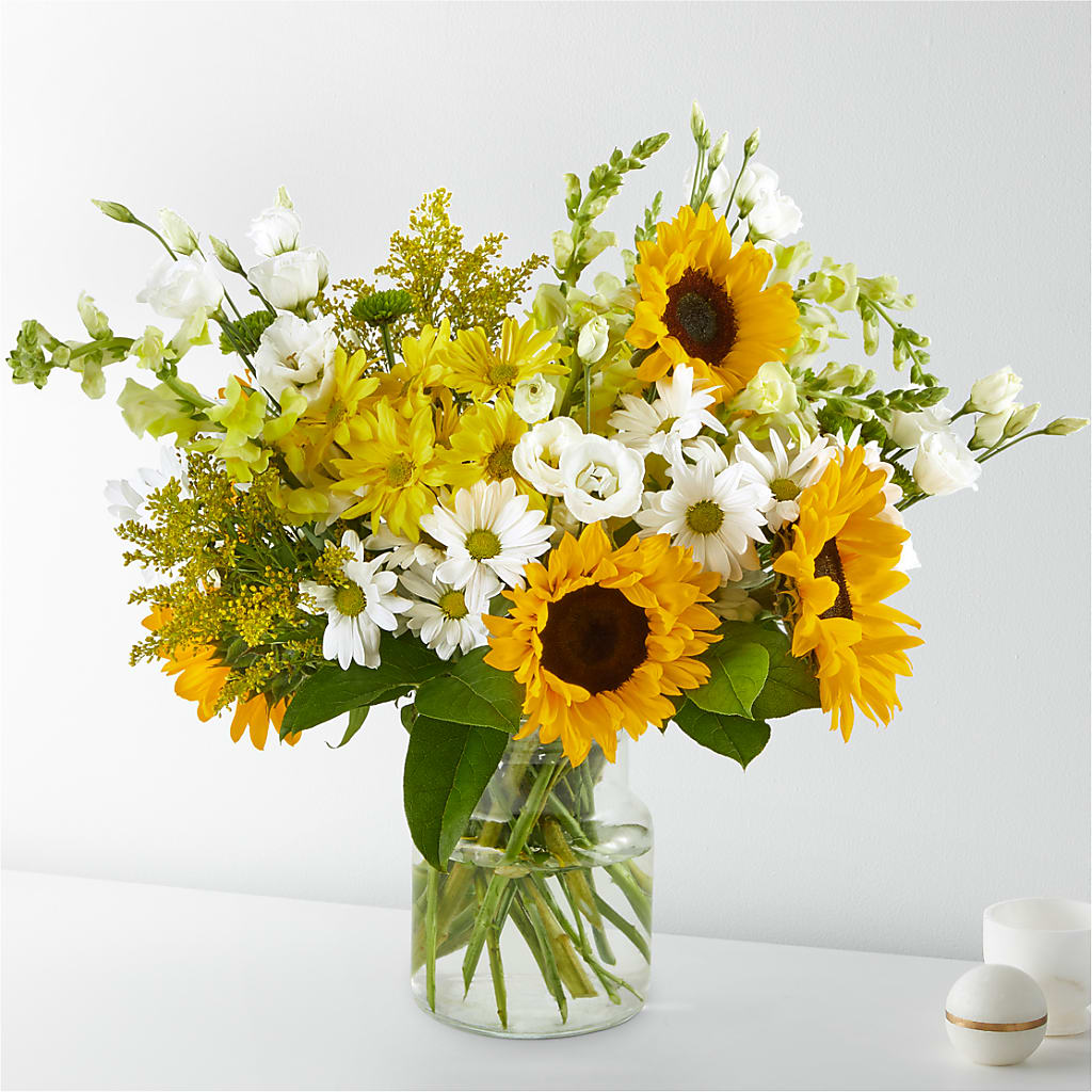 Hello Sunshine Bouquet – Flora Bloom, Menifee CA