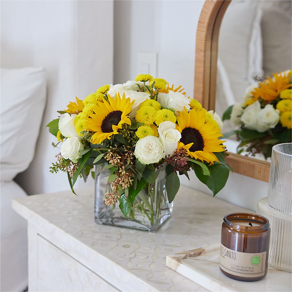 Luminous Morning Bouquet – Flora Bloom, Menifee CA