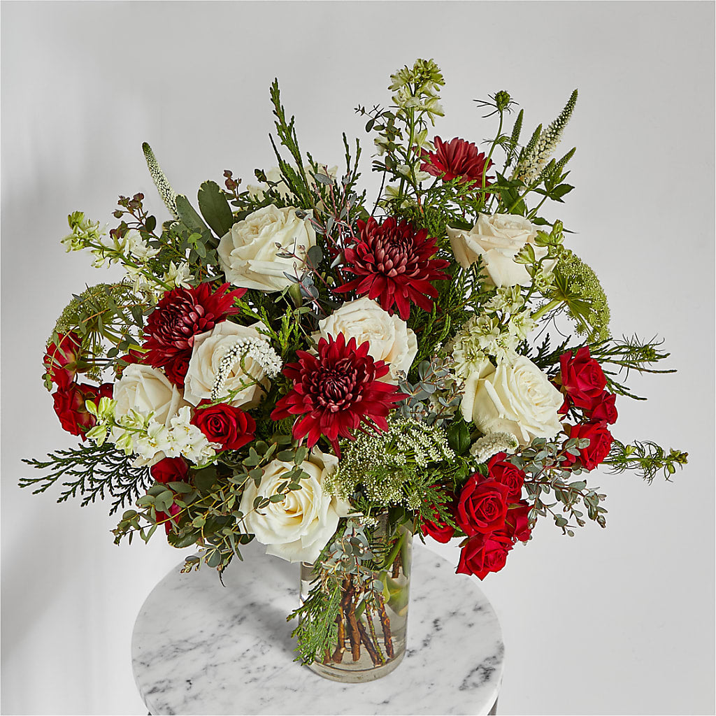 Favorite Traditions Bouquet – Flora Bloom, Menifee CA