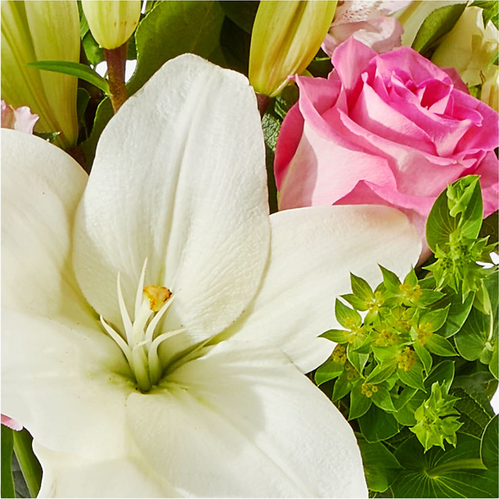 Fondly Bouquet –  Flora Bloom, Menifee CA
