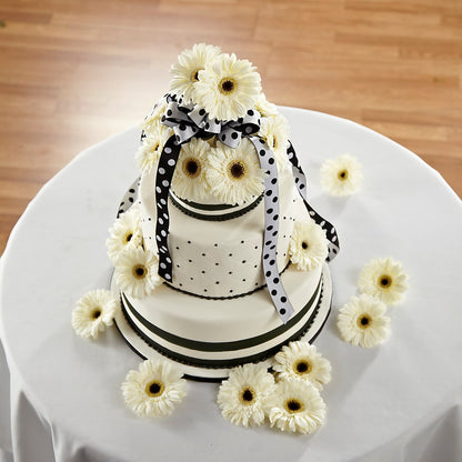 Simple Sophistication Cake Décor –  Flora Bloom, Menifee CA